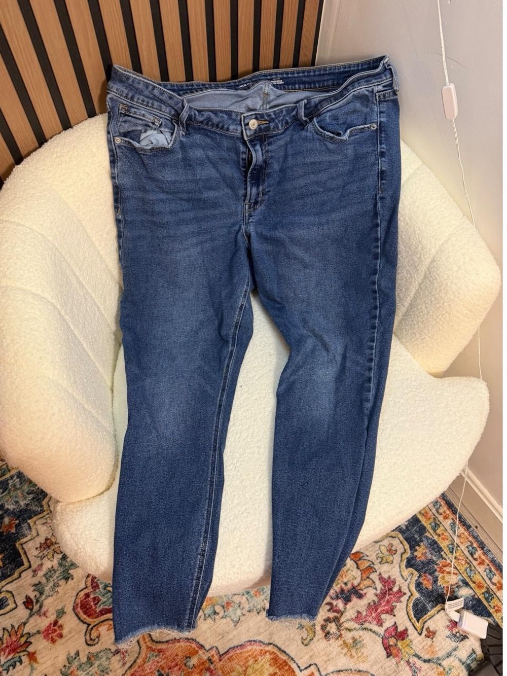 Old Navy Women's Skinny Jeans in Dark Blue Wash